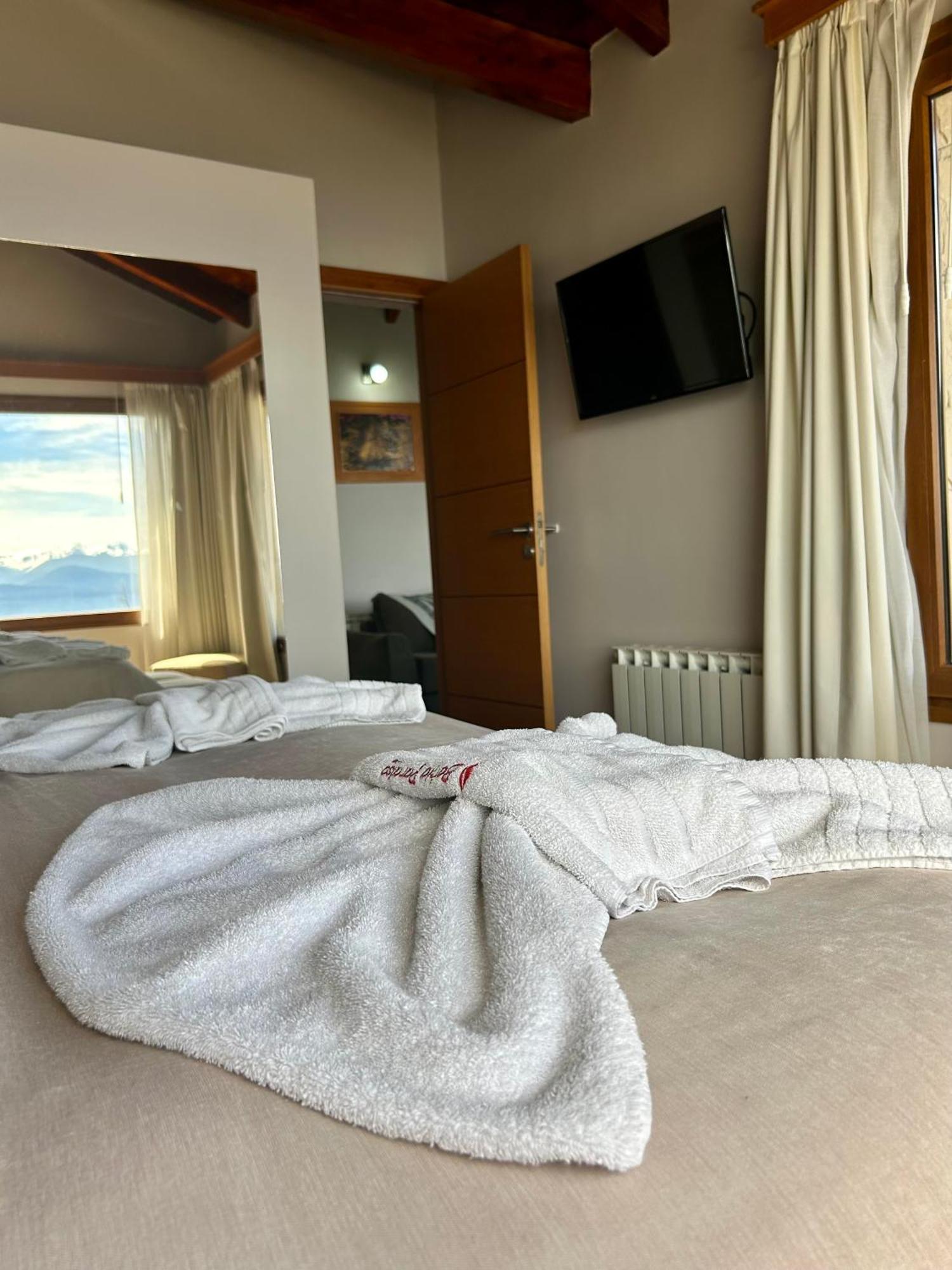 سان كارلوس دي باريلوتشي Bahia Paraiso Apart & Suites المظهر الخارجي الصورة