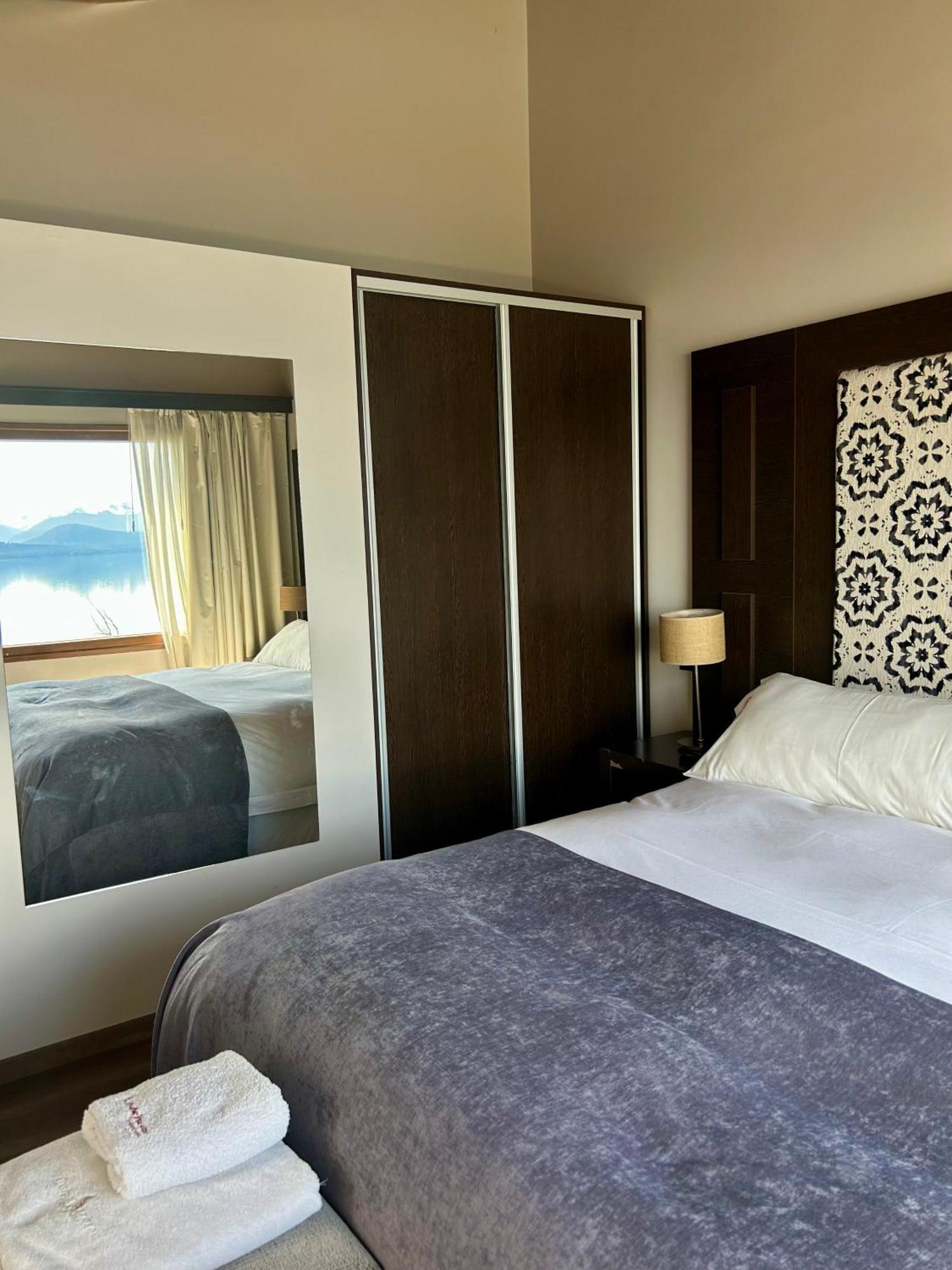 سان كارلوس دي باريلوتشي Bahia Paraiso Apart & Suites المظهر الخارجي الصورة