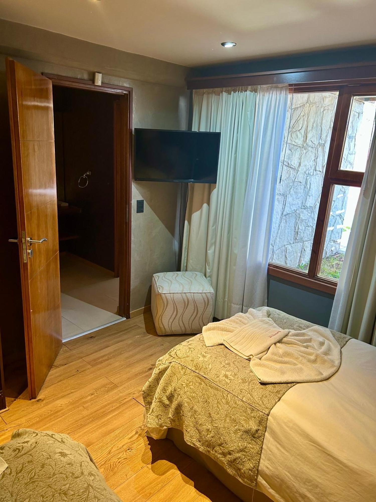 سان كارلوس دي باريلوتشي Bahia Paraiso Apart & Suites المظهر الخارجي الصورة